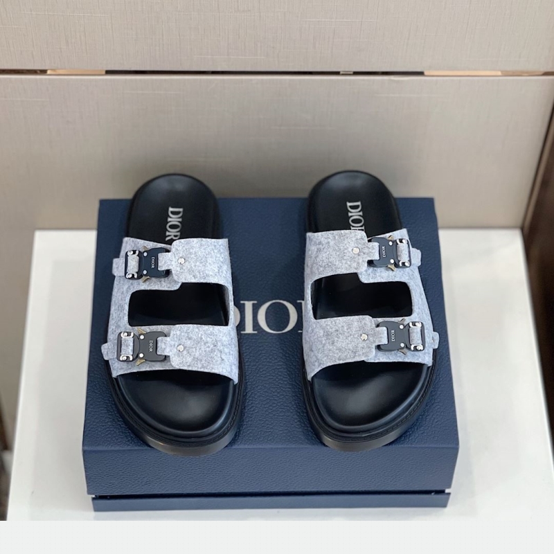 ch**an D*or slippers